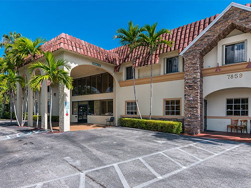 Main entrance of Behavioral Health of the Palm Beaches in Lake Worth, Florida